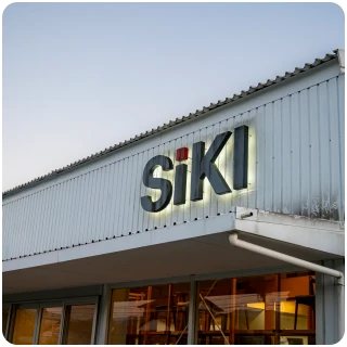 シキファニチア株式会社